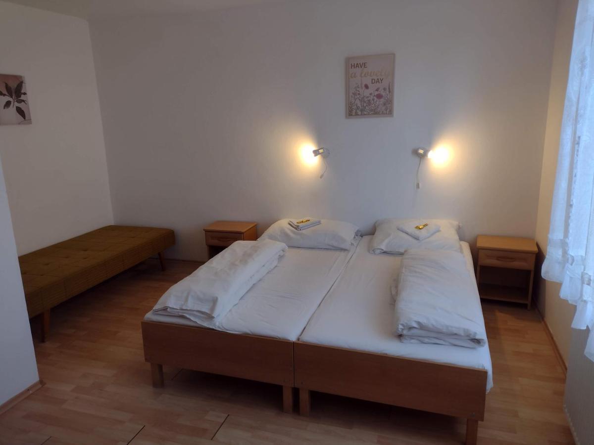 Hannah - Relax Dom Pod Orechom I4 Travnica Bagian luar foto