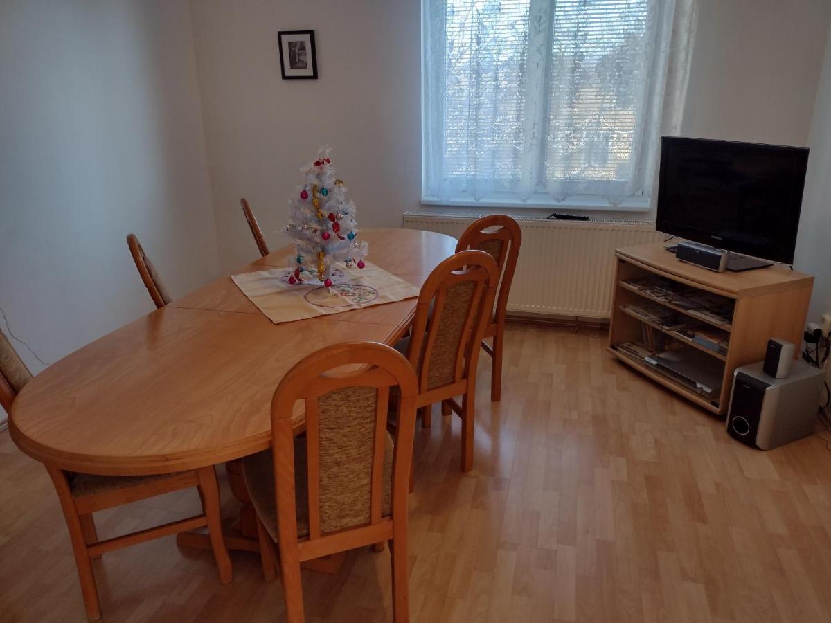 Hannah - Relax Dom Pod Orechom I4 Travnica Bagian luar foto